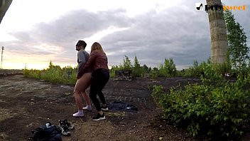 Play ПУБЛИЧНО ТРАХНУЛА СВОЕГО МАЛЬЧИКА НА КРЫШЕ ЗАБРОШКИ using cum lube