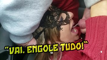 Play Casada grávida engolindo porra de estranho dentro do carro filmada pelo marido, fetiche pezinhos, sapato scarpim - Cristina Almeida