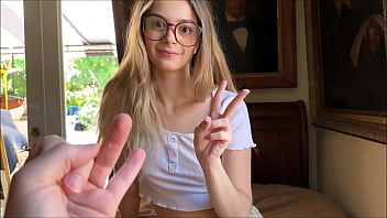 Play Playing Secret Game With Little Step Sister - Molly Little - Family Therapy - Alex Adams