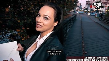 Play DEUTSCHE HAUSFRAU HAT SEXTREFFEN - Bei EroCom Date abgeschleppt mit dicken titten
