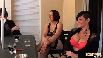 Play Marie se fait enculer et Margaux veut participer